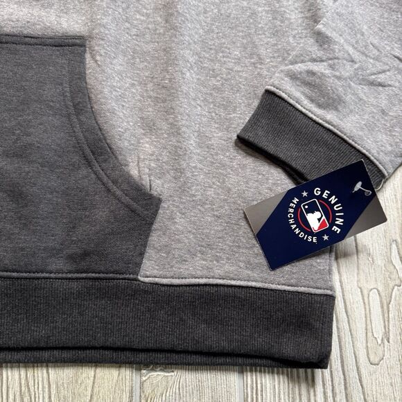 Detroit Tigers Hoodie Men’s XXL Gray Logo Sewn Spell out Majestic Boxy New - Picture 4 of 10